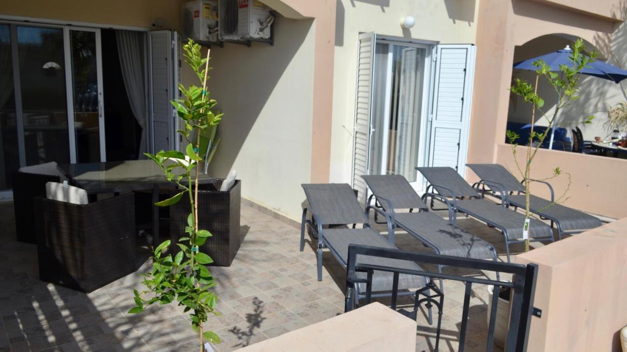 Sun Island Apartments Paphos Exterior foto